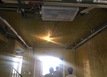 就掌燈四居室現代風格正在施工