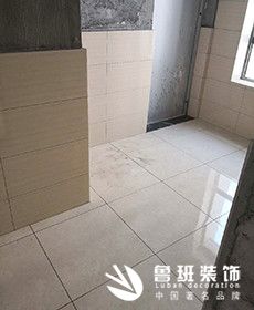 金泰絲路花城四居室現代風格正在施工