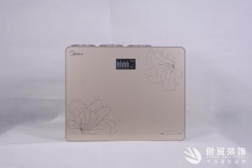 家用凈水器和直飲機哪個好？新房裝修飲用水用哪個好？